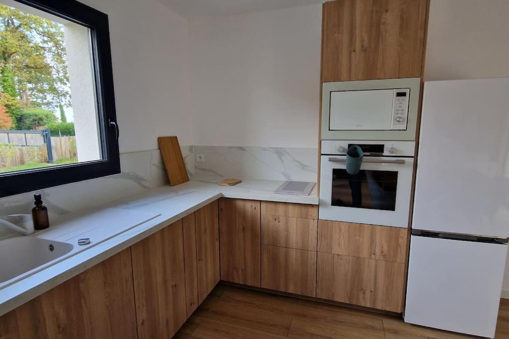 Gite Les Bruyeres Janville  Kültér fotó